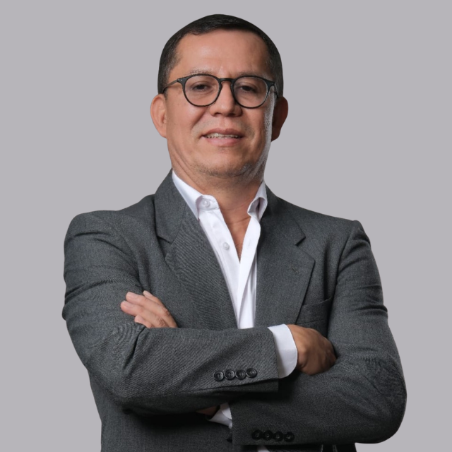 Dr. Denis Jesús Aguilar Ortega