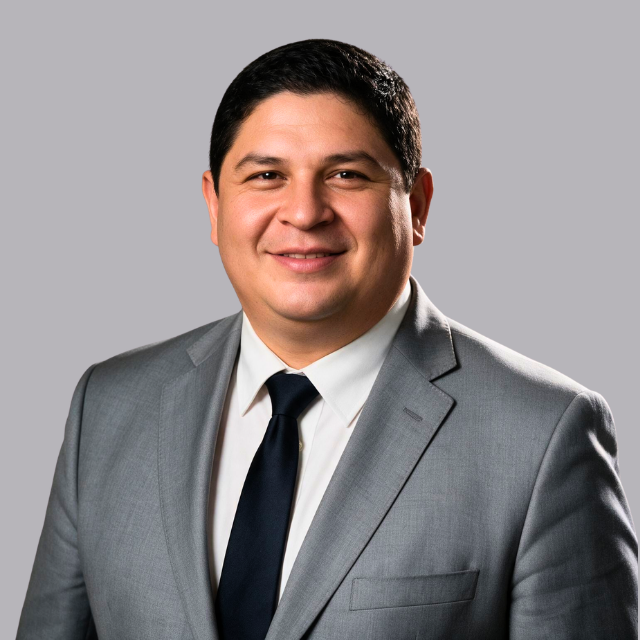 Dr. Julio César Figueroa Sandrez